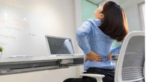 Karyawan Semi Jompo Terbanyak Keluhkan Gangguan Muskuloskeletal Saat Bekerja