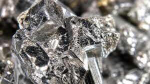 Mineral Kritis Kini Jadi Titik Rawan Ekonomi Global Baru
