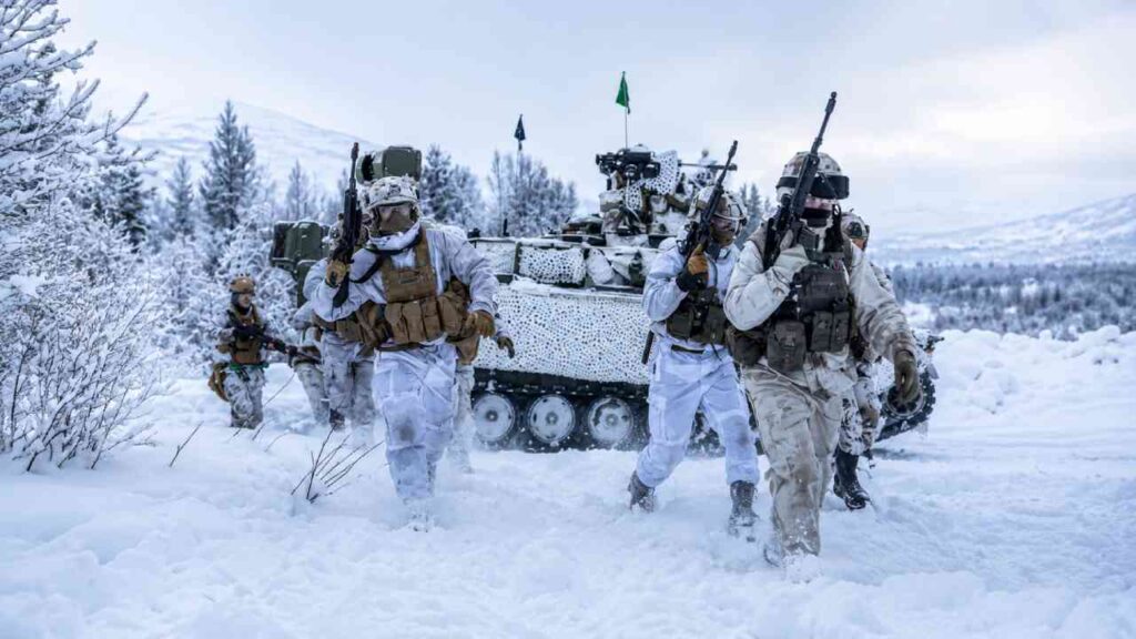 Arktik Memanas, Lavrov Tuduh NATO Buka Front Baru Lawan Rusia
