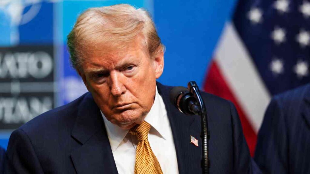 Negosiasi AS-Iran Buntu, Trump Desak Teheran Kibarkan “Bendera Putih”